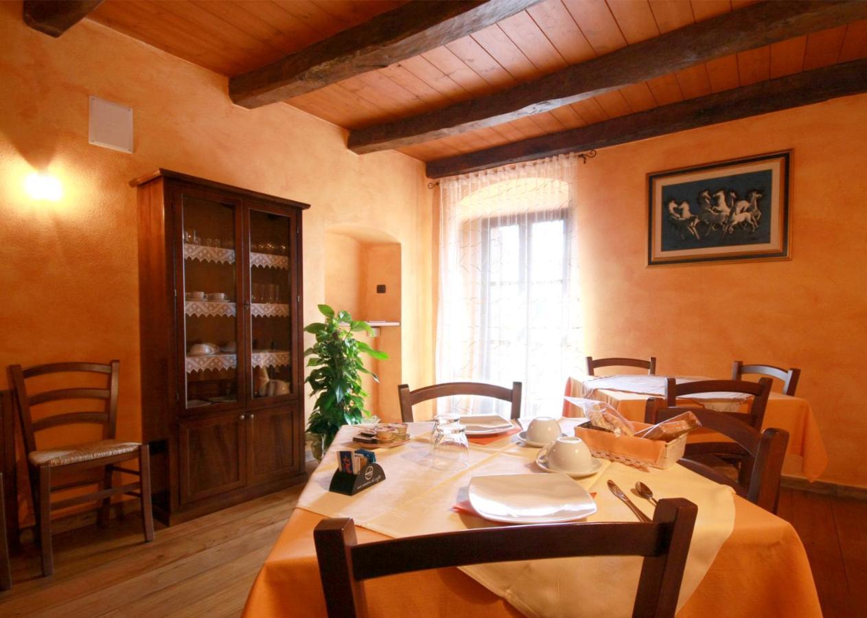 B&B Linu Ruiu Santu Lussurgiu Buitenkant foto
